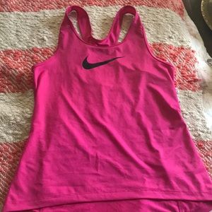 Nike pro hot pink tank size MEDIUM